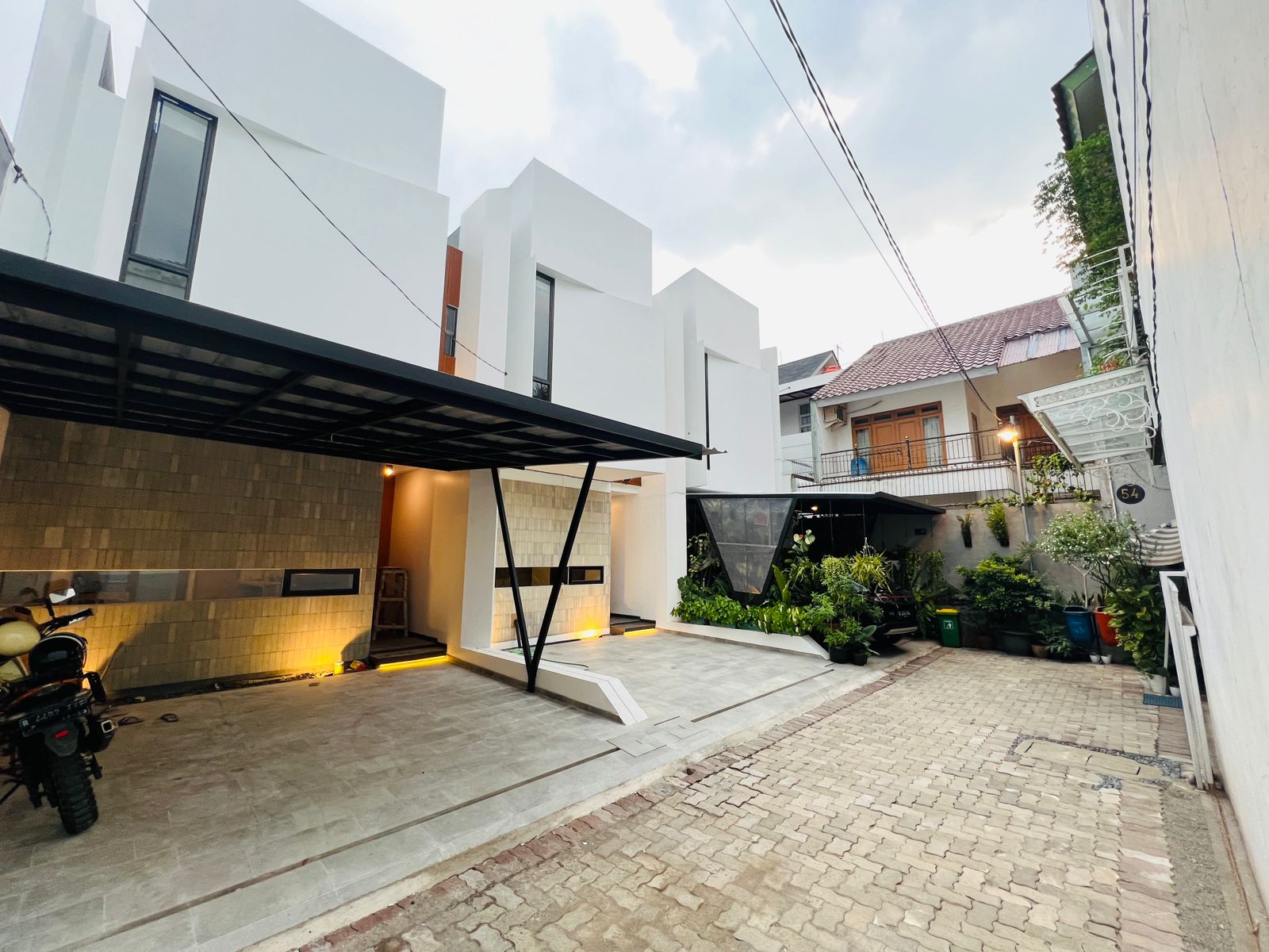 Rumah baru dekat LRT City di pondok kelapa, jakarta timur